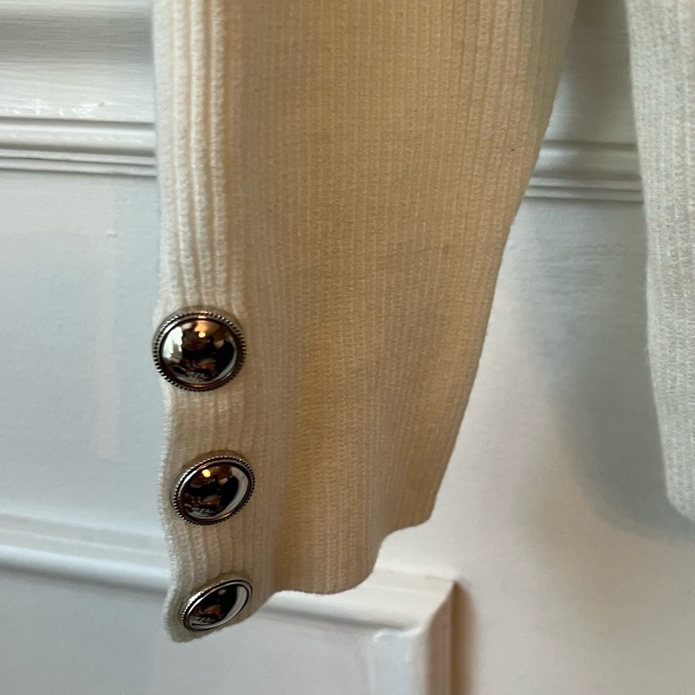 BTFBM Chic White Turtleneck Ribbed Sweater Size Large - Picture 2 of 5
